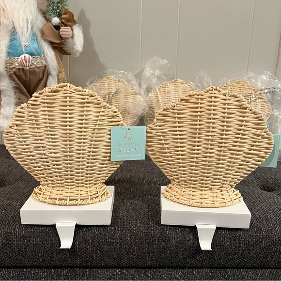 TROPICAL CHRISTMAS BEACH DECOR SEASHELL STOCKING HOLDER NEW - Picture 2 of 5
